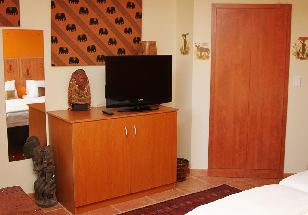 סומרסט ווסט Golf And Garden Guesthouse מראה חיצוני תמונה