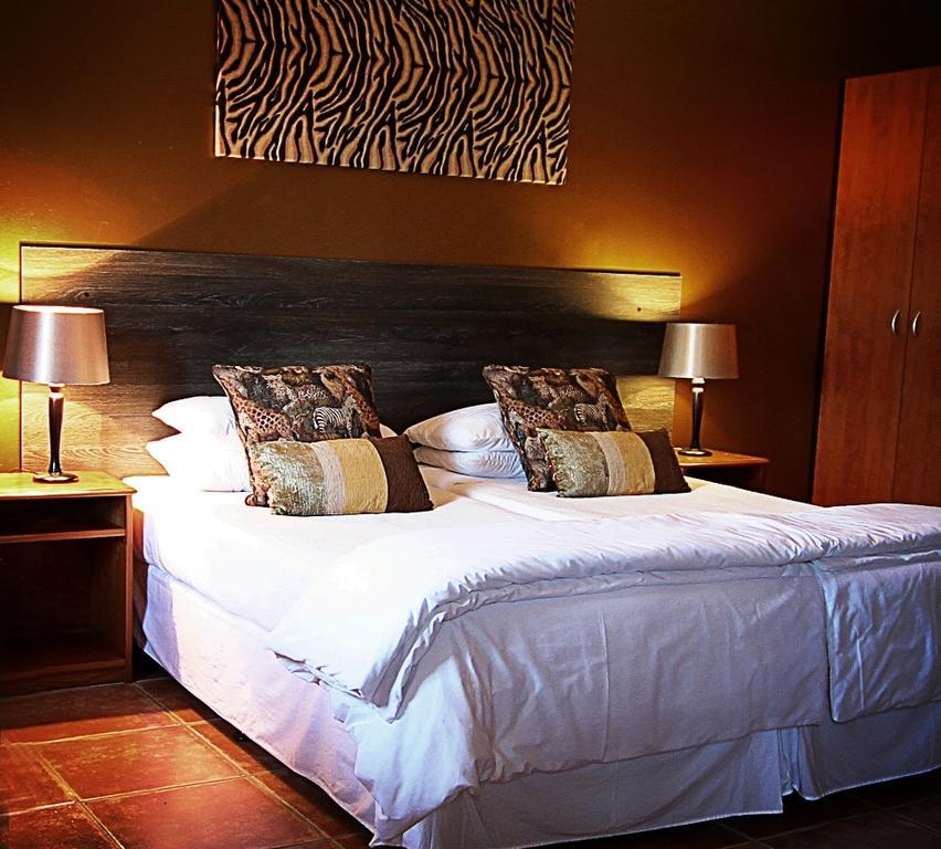 סומרסט ווסט Golf And Garden Guesthouse מראה חיצוני תמונה